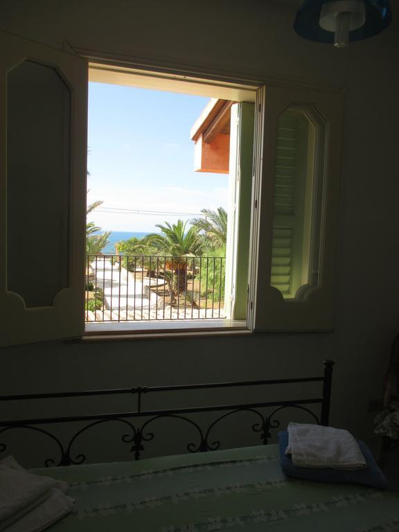 La Villa Rosa Al Mare Поццалло Номер фото